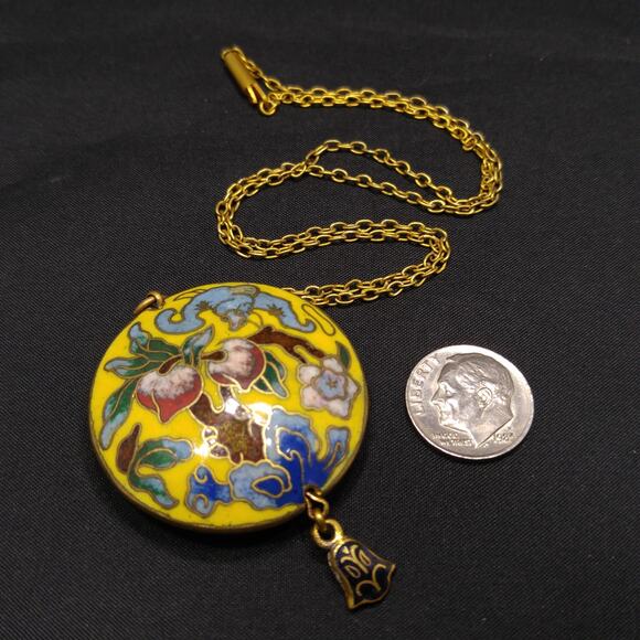 Vintage 1960s Cloisonné Yellow Enamel Puffy Pendant Necklace Floral Double Sided - Picture 8 of 10